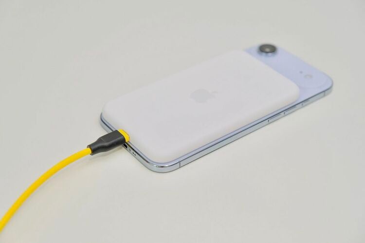 iPhone Air Battery MagSafe対応 ホワイト iPhone Air MagSafe Battery