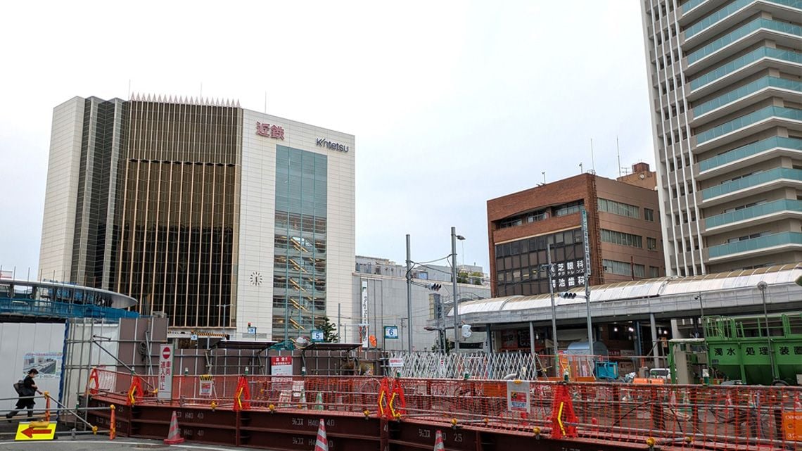 近鉄四日市駅前の様子