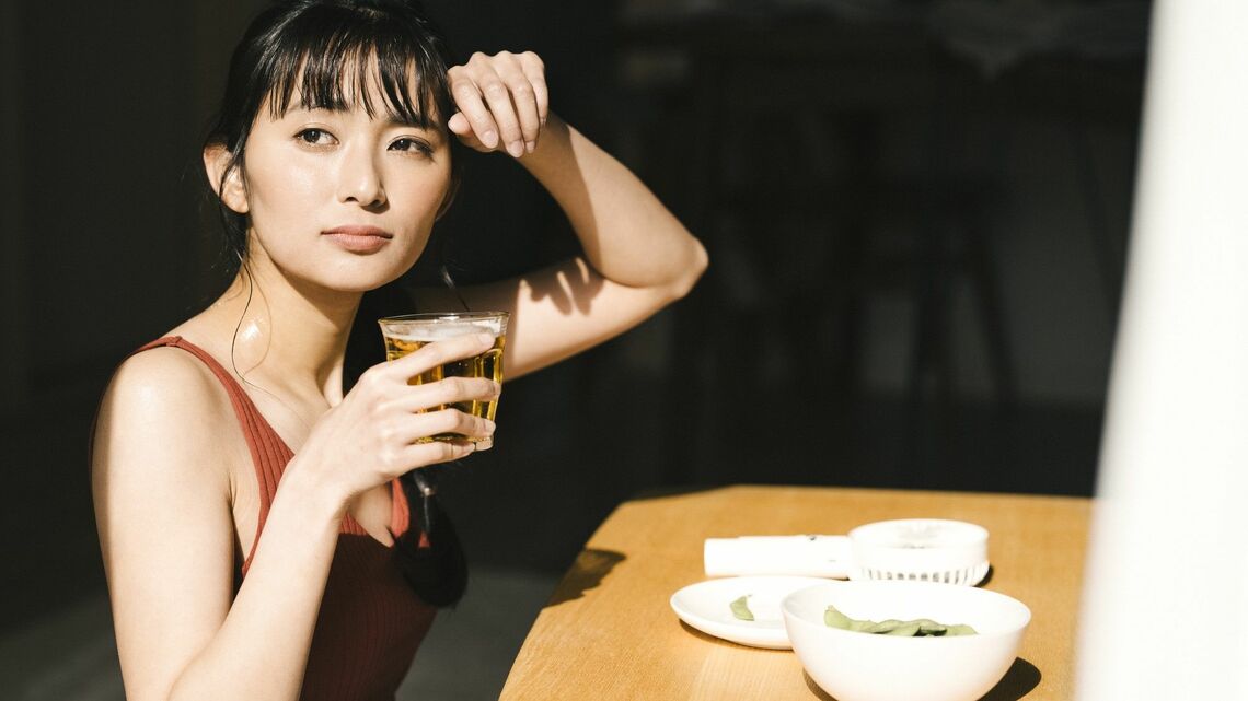 熱中症、夏バテ、気象病…「酷暑の三重苦」の対処法を紹介します(写真:Fast&Slow/PIXTA)