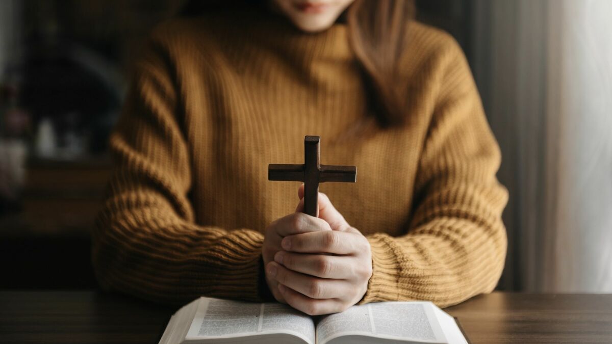 貧しい女性が進んで教会に献金する｢意外な動機｣ | 経済学 | 東洋経済オンライン