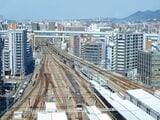 多くの路線が乗り入れる「博多」駅（写真：UMENECO0705／PIXTA）