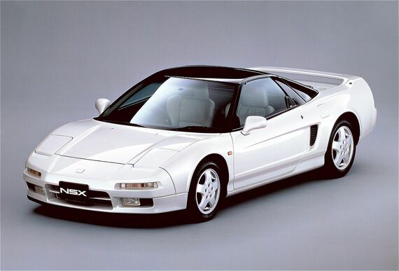 1990年9月13日に発売された初代NSX