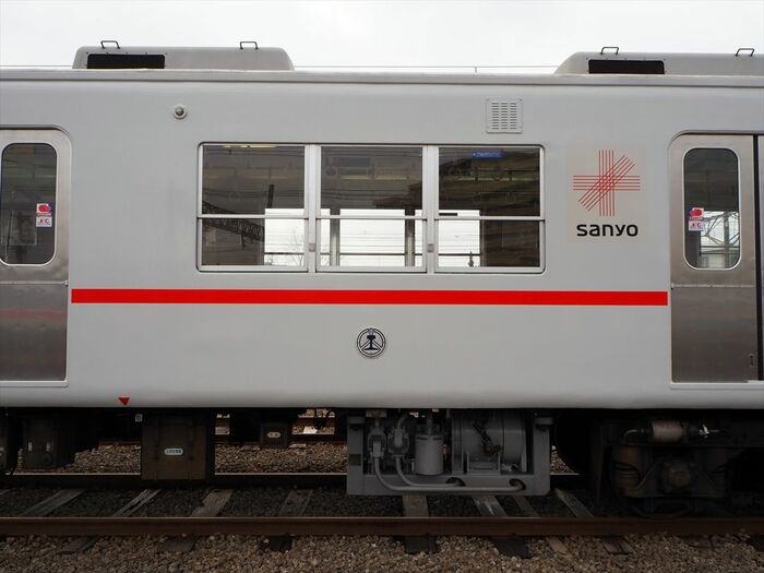 3619号（ホワイトエンジェル）の側面窓