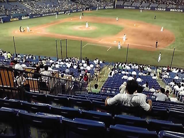 1塁側内野B指定最上段からの光景