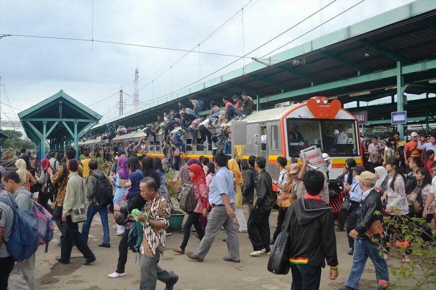 2013年のマンガライ駅