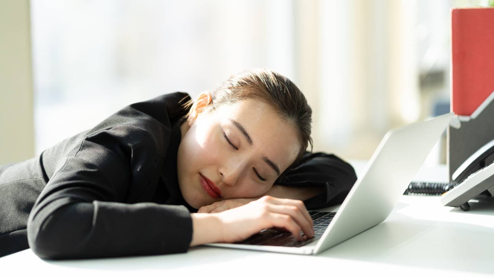 過眠症に苦しむ人を 薬規制 がなお悩ませる訳 健康 東洋経済オンライン 社会をよくする経済ニュース