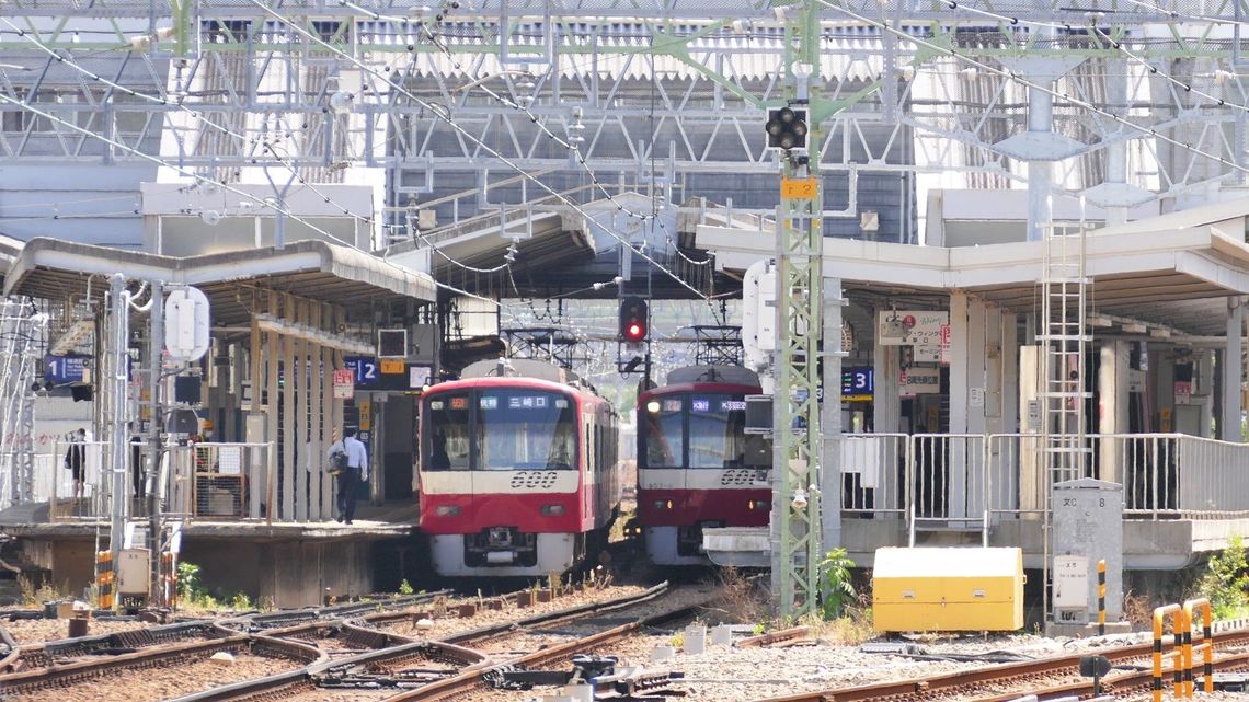 駅の危険な 撮り鉄 鉄道会社は規制できるか 法律で見える鉄道のウラ側 東洋経済オンライン 社会をよくする経済ニュース