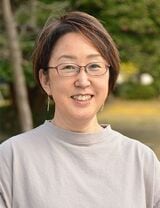 大本一枝（おおもと・かずえ）逗子市立逗子中学校で、2021年度 PTA副会長を経て、22年度PTA会長。委員会の正副委員長の廃止、立候補のない委員はその年度の活動休止などの規約改正も行った。3人の子どもの母親（写真：大本氏提供）