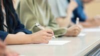 ｢一握りの勝者と大量の敗者｣韓国学歴社会の弊害