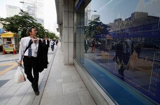 日経平均は小反発､利益確定売りに押される