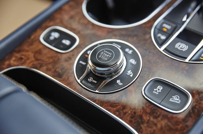 ベントレー ベンテイガ｜Bentley Bentayga