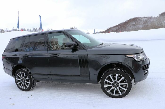 レンジローバー オートバイオグラフィー｜Range Rover Autobiography