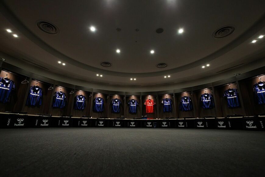 「おしゃれ」「カッコよすぎる」と話題のパナスタのロッカールーム ©GAMBAOSAKA