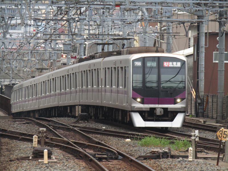 画像 | 東京メトロ半蔵門線｢紫色｣まとった車両の転換期 1981年登場の