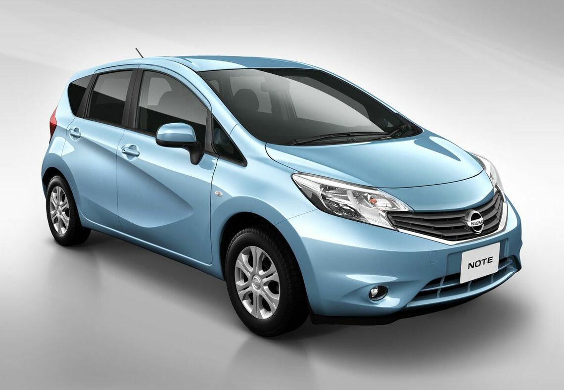 数少ない新型車として2012年に登場した2代目ノート（写真：日産自動車）