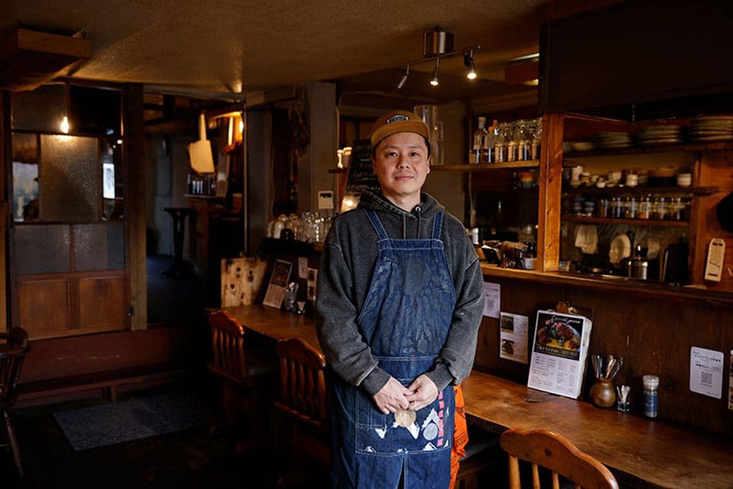 カレー店店主の代々木原シゲルさん