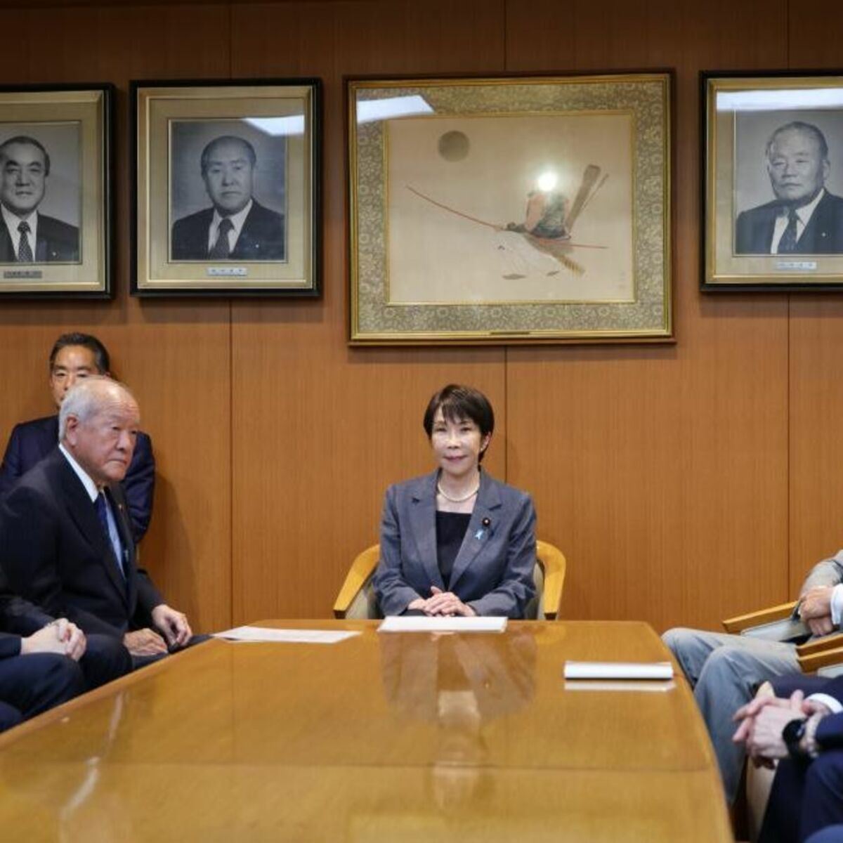 ついに見えてきた高市政権｢改造人事｣の知られざる輪郭､"ライバル封じ込め"と"維新入閣"で狙う｢総裁再選｣の皮算用 | 政治・経済・投資 | 東洋経済オンライン