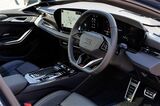アウディの新型BEV「A6アバントe-tron」（写真：三木 宏章）