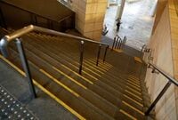 非正規単身女性を容赦なく｢コロナ切り｣の過酷 不安定な立場で生計立てており貯蓄も乏しい