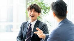 ｢頑張れ｣より効果的？　周囲も自分も疲れない｢感じのいい人｣が自然とやっている心地よい人間関係のコツ