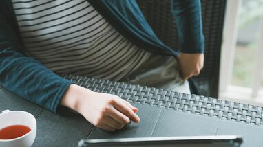12時間で認知症のリスクが63%UP　健康寿命を縮める｢座りっぱなしの害｣を帳消しにする習慣〈最新データを紹介〉