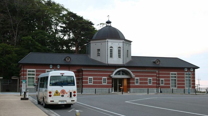 島越駅とタノくんバス