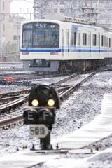 雪の日の「5509編成」（写真：南海電気鉄道）
