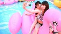 ナイトプールにインスタ女子が殺到する理由 夏のホテルを写真スポットに､各社が争奪戦