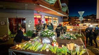 スイスのスキーリゾートで火災発生､約40人死亡