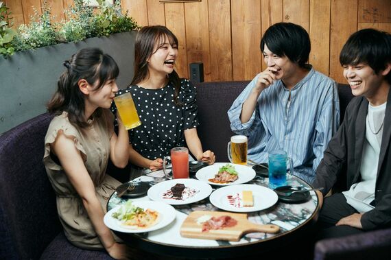 他の『相席屋』の店舗の雰囲気