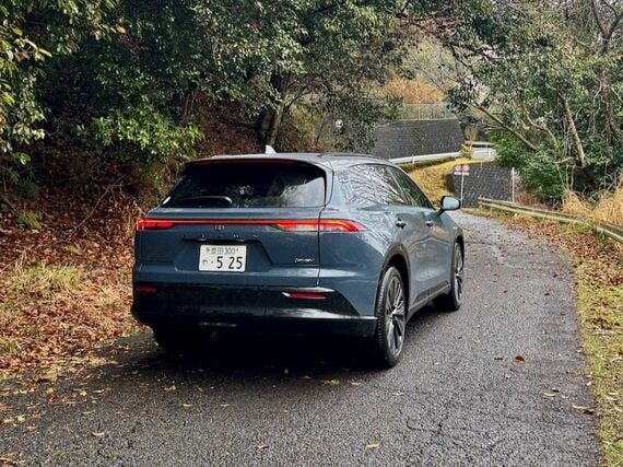 PHEVモデルの燃費はWLTCモードで20.0km/L(筆者撮影)