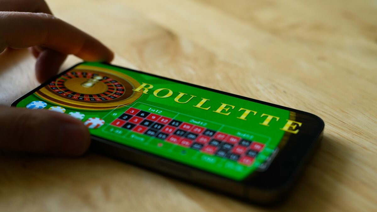 オンラインカジノ摘発に見るギャンブル政策の矛盾 | 災害･事件･裁判 | 東洋経済オンライン