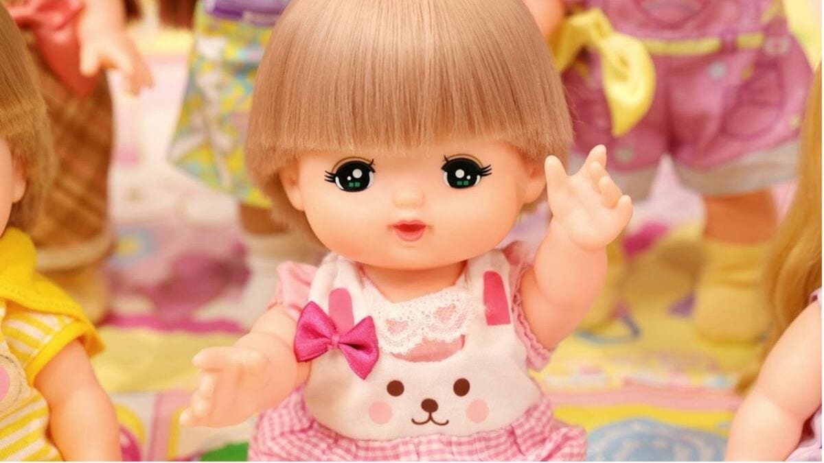 累計1030万体のロングセラー人形｢メルちゃん｣を筆記具メーカー