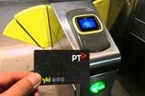 公共交通に紙の切符はなく「マイキー」というカード購入が必須（筆者撮影）