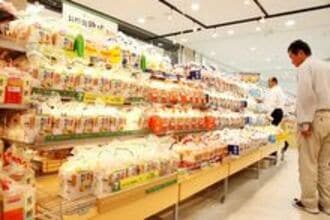 【産業天気図・食品】異常気象と投機マネー流入で原料価格高騰、価格転嫁も至難、後半「曇り」に後退へ