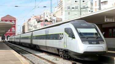 ポルトガル電車通 img_b791bf81b449821b3a6c3b4ba1