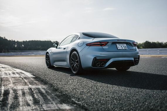 リヤのスタイリングは特に初代からのイメージとの共通性が高い（写真：Maserati Japan）