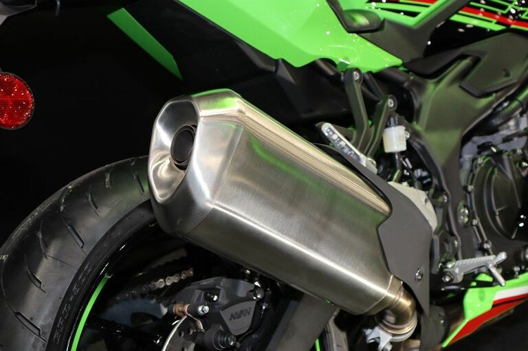 画像 | カワサキ｢ニンジャZX-4RR｣型破りに高性能な訳 ひさびさの400cc