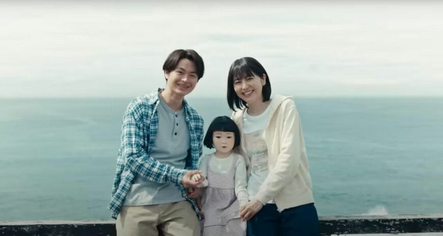 家族旅行にも出かけた（出所：東宝MOVIEチャンネル） 