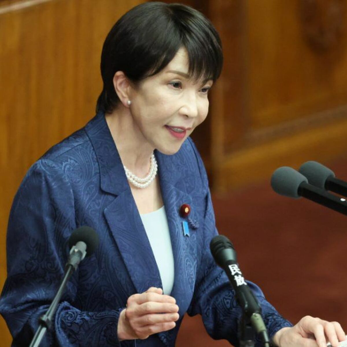 ｢党の歴史に逆行する皮肉な言動｣と長老は嘆息､臨時国会冒頭で高市首相が言い放った｢4文字｣に永田町が注目する深いワケ | 政治・経済・投資 | 東洋経済オンライン