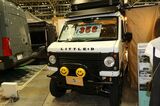 アソモビ2022 in Makuhari出展車両。ダムドの外装コンプリートキットを装着したTスタイルオートセールスのエブリイ（筆者撮影）
