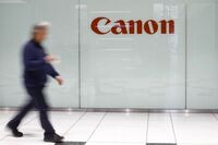 キヤノンが早くも利益予想を引き下げたワケ 営業利益予想を3600億円から3000億円へ