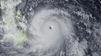 気象学者が｢台風の眼｣に飛び込んで観測するワケ