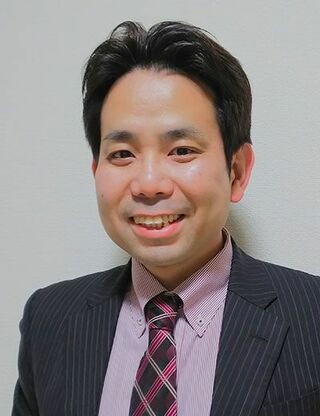 神内聡（じんない・あきら）兵庫教育大学大学院学校経営コース教授・弁護士東京大学法学部卒業。東京大学大学院教育学研究科修了。専修教員免許（社会科）保有。日本で初めて弁護士資格を有する教員として私立中高一貫校に常勤教諭として勤務（現在は非常勤）しながら、現場の実情に通じた弁護士として各地の教育委員会のスクールロイヤーなどを担当。現在は教職大学院で理論と実務の懸け橋を意識した教育学研究にも従事（写真：本人提供）