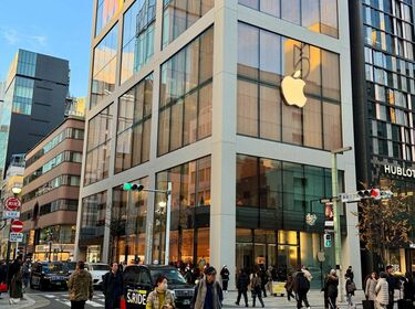 アップデート中にiPhoneが文鎮化──eSIM時代