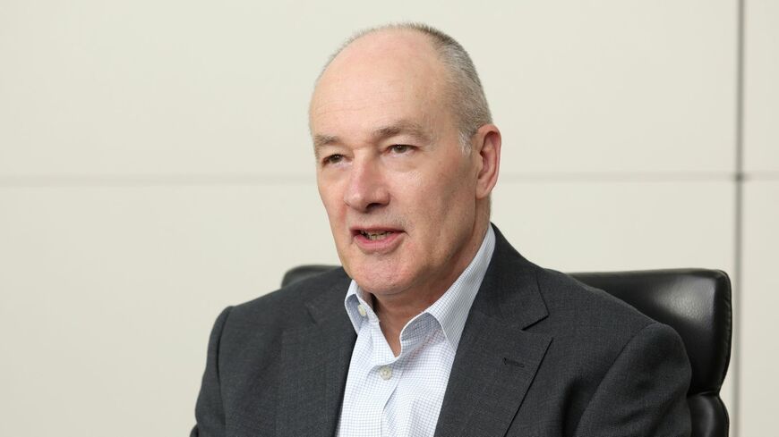 日立 Alistair Dormer vice president