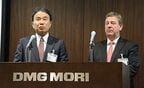 開所式であいさつを述べた日独両社のトップ