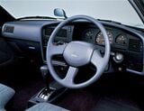 1988年発売の5代目トヨタ「ハイラックス」（写真：トヨタ自動車）