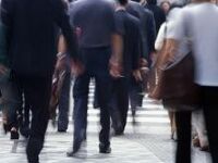 給料はなぜ上がらない−−６つの仮説を読み解く【下】