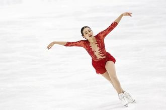 女子フィギュア､浅田真央は今季初戦2位に